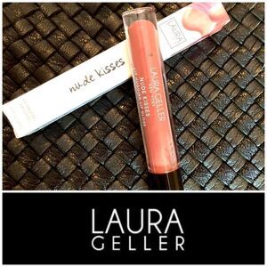 LAURA GELLER - NWT - Nude Kisses Lip Hugging Gloss in “Heartbreaker”.